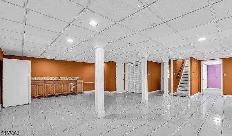 585 Noe Avenue Woodbridge NJ 07095