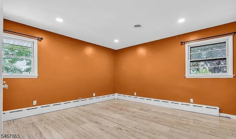 585 Noe Avenue Woodbridge NJ 07095