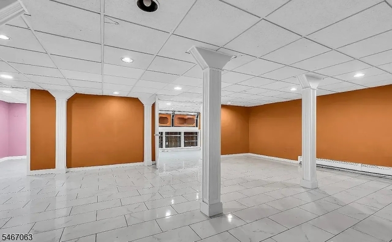 585 Noe Avenue Woodbridge NJ 07095