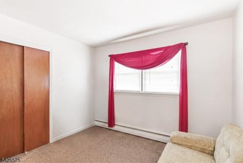 126 Franklin Terrace Irvington NJ 07111
