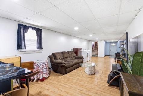 126 Franklin Terrace Irvington NJ 07111
