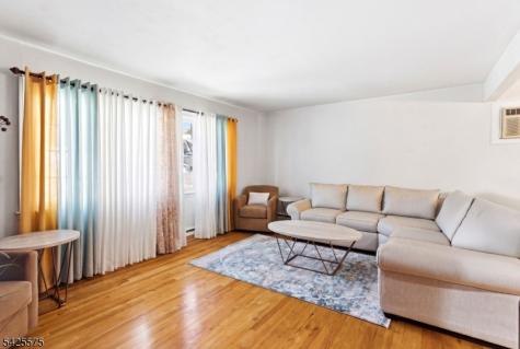 126 Franklin Terrace Irvington NJ 07111