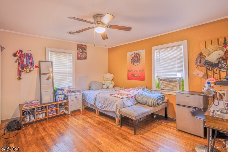 16 Bayview Avenue Newark NJ 07112