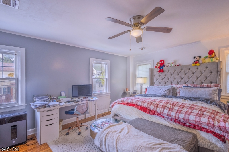 16 Bayview Avenue Newark NJ 07112