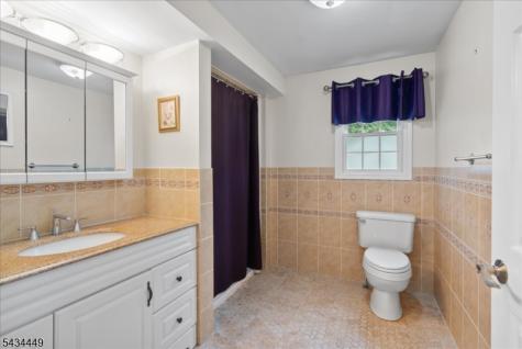 76 Werner Avenue North Haledon NJ 07508