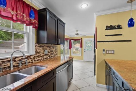 76 Werner Avenue North Haledon NJ 07508