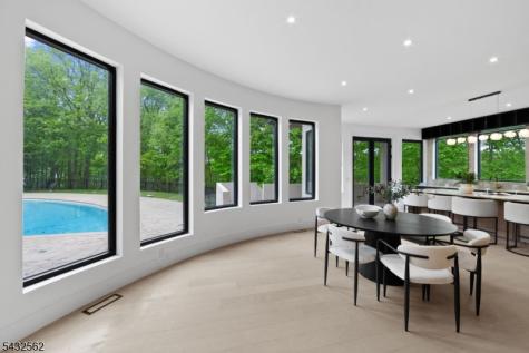 809 W Shore Drive Kinnelon NJ 07405
