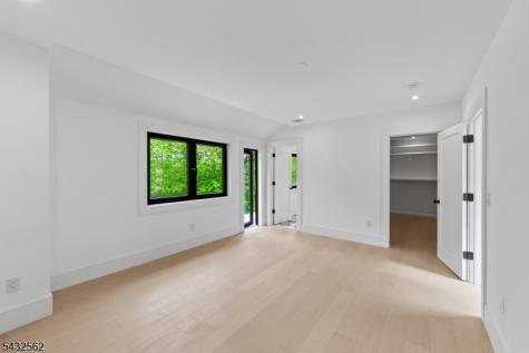 809 W Shore Drive Kinnelon NJ 07405