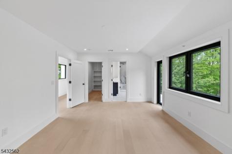 809 W Shore Drive Kinnelon NJ 07405
