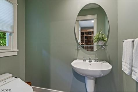 421 Ridgewood Avenue Glen Ridge Boro NJ 07028