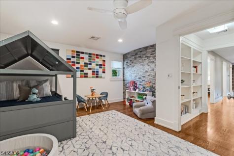 421 Ridgewood Avenue Glen Ridge Boro NJ 07028