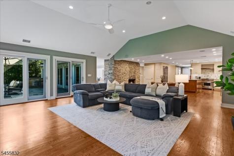 421 Ridgewood Avenue Glen Ridge Boro NJ 07028