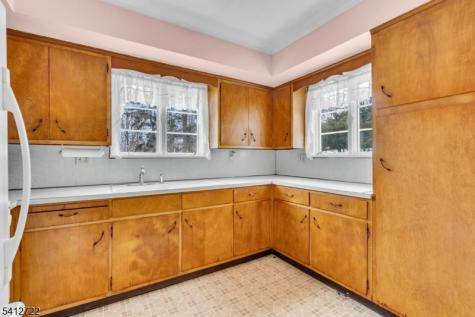 232 Espanong Road Jefferson NJ 07849