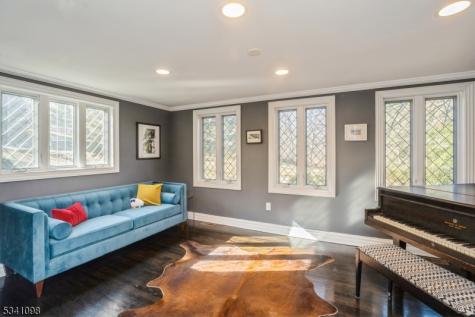 88 W Main Street Mendham NJ 07945