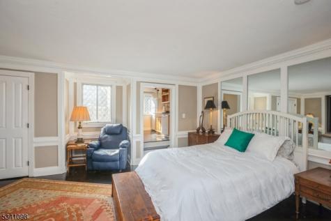 88 W Main Street Mendham NJ 07945