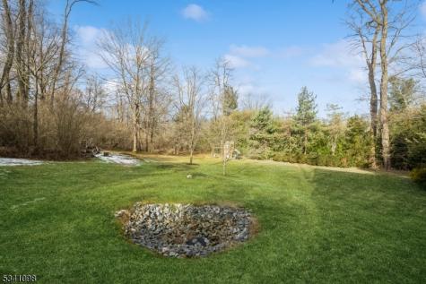 88 W Main Street Mendham NJ 07945