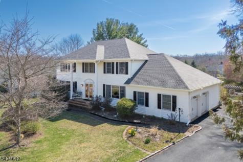 10 Warwick Drive Washington NJ 07853