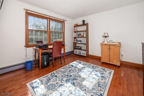 10 Warwick Drive Washington NJ 07853