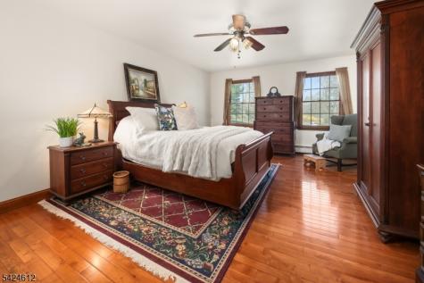 10 Warwick Drive Washington NJ 07853