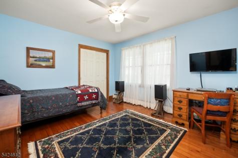10 Warwick Drive Washington NJ 07853