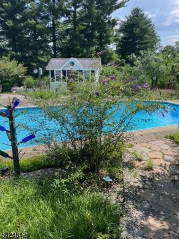10 Warwick Drive Washington NJ 07853