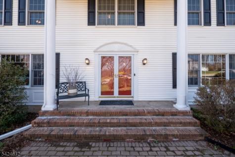 10 Warwick Drive Washington NJ 07853