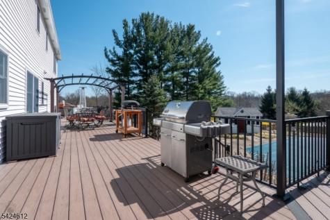 10 Warwick Drive Washington NJ 07853