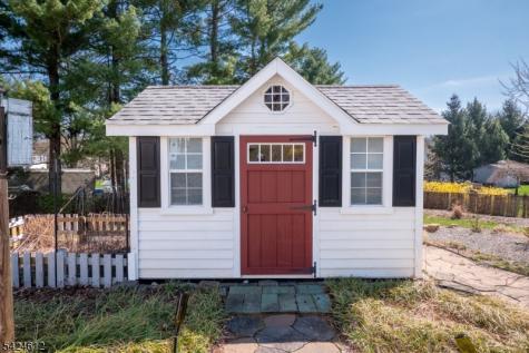 10 Warwick Drive Washington NJ 07853