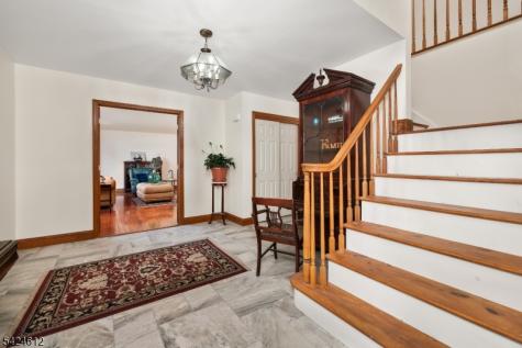 10 Warwick Drive Washington NJ 07853
