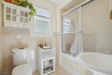 95 Rollinson Street West Orange NJ 07052