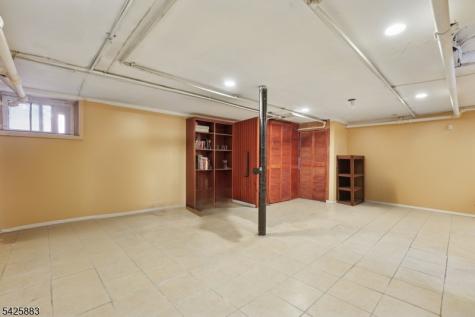 95 Rollinson Street West Orange NJ 07052