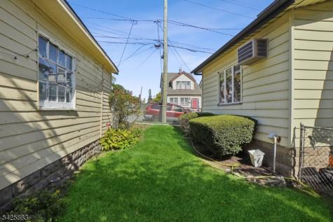 95 Rollinson Street West Orange NJ 07052