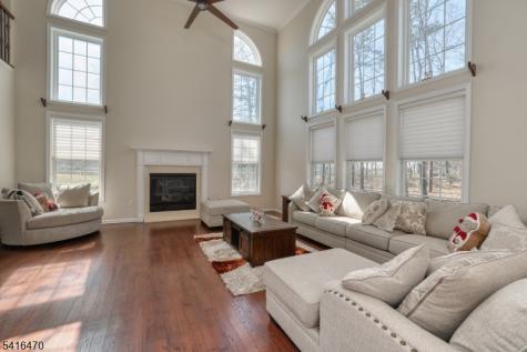 814 Rachel Drive Franklin NJ 08322