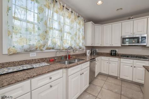 814 Rachel Drive Franklin NJ 08322