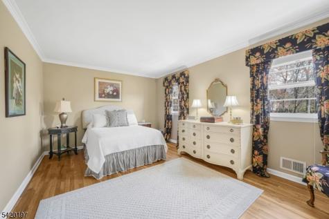 13 Flanders Drive Montville NJ 07045