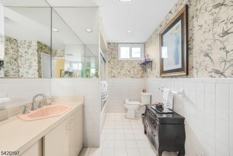 13 Flanders Drive Montville NJ 07045