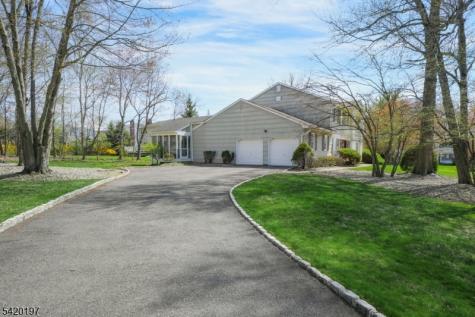 13 Flanders Drive Montville NJ 07045