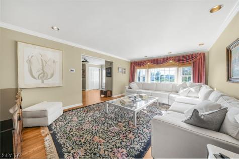13 Flanders Drive Montville NJ 07045