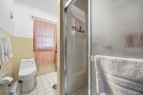 37 Raritan Road Linden NJ 07036