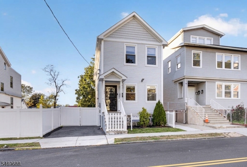 129 Alexander Street Newark NJ 07106