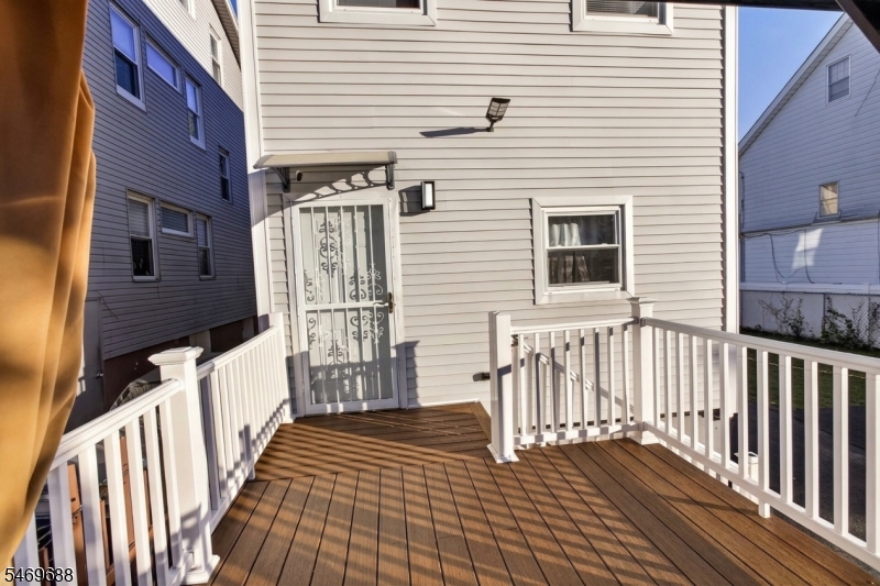 129 Alexander Street Newark NJ 07106