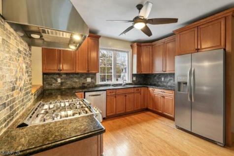 713 Lincoln Avenue Ridgefield Park Village NJ 07660