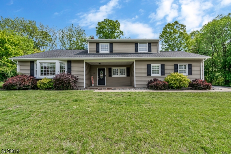 11 Manchester Drive Hanover NJ 07981