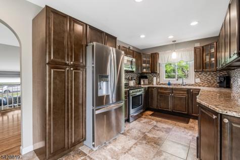11 Manchester Drive Hanover NJ 07981