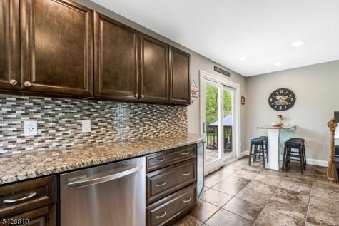 11 Manchester Drive Hanover NJ 07981