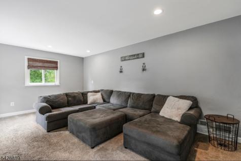 11 Manchester Drive Hanover NJ 07981