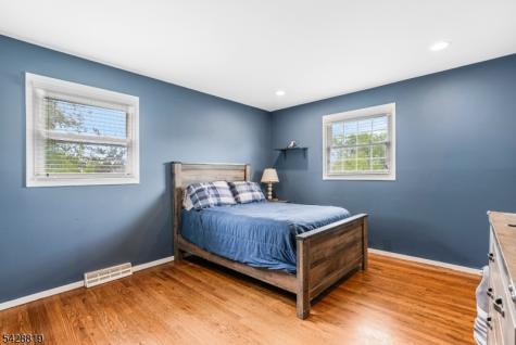 11 Manchester Drive Hanover NJ 07981