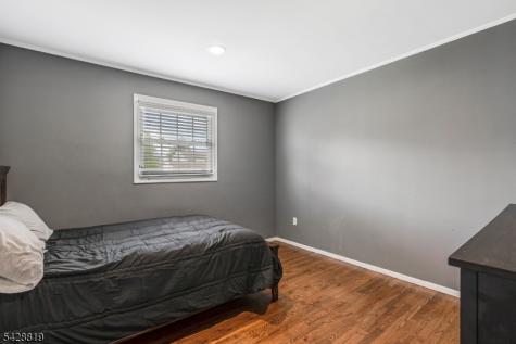 11 Manchester Drive Hanover NJ 07981