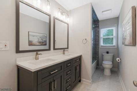 11 Manchester Drive Hanover NJ 07981