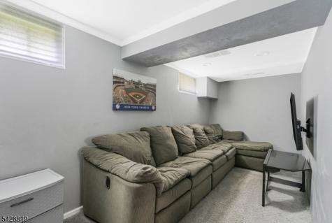 11 Manchester Drive Hanover NJ 07981